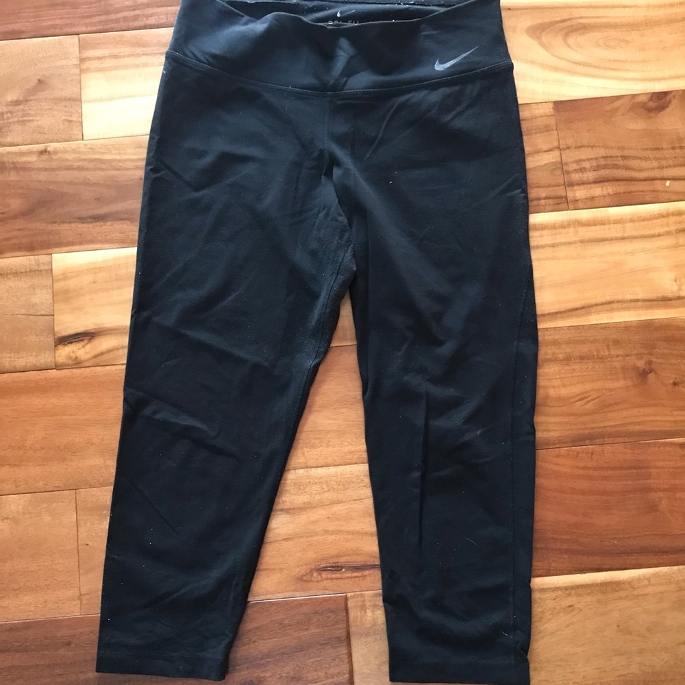 Nike Dri-Fit Black Workout Capri Length Leggings